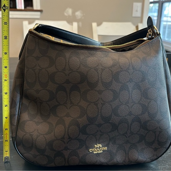 Coach Purse - Picture 5 of 8